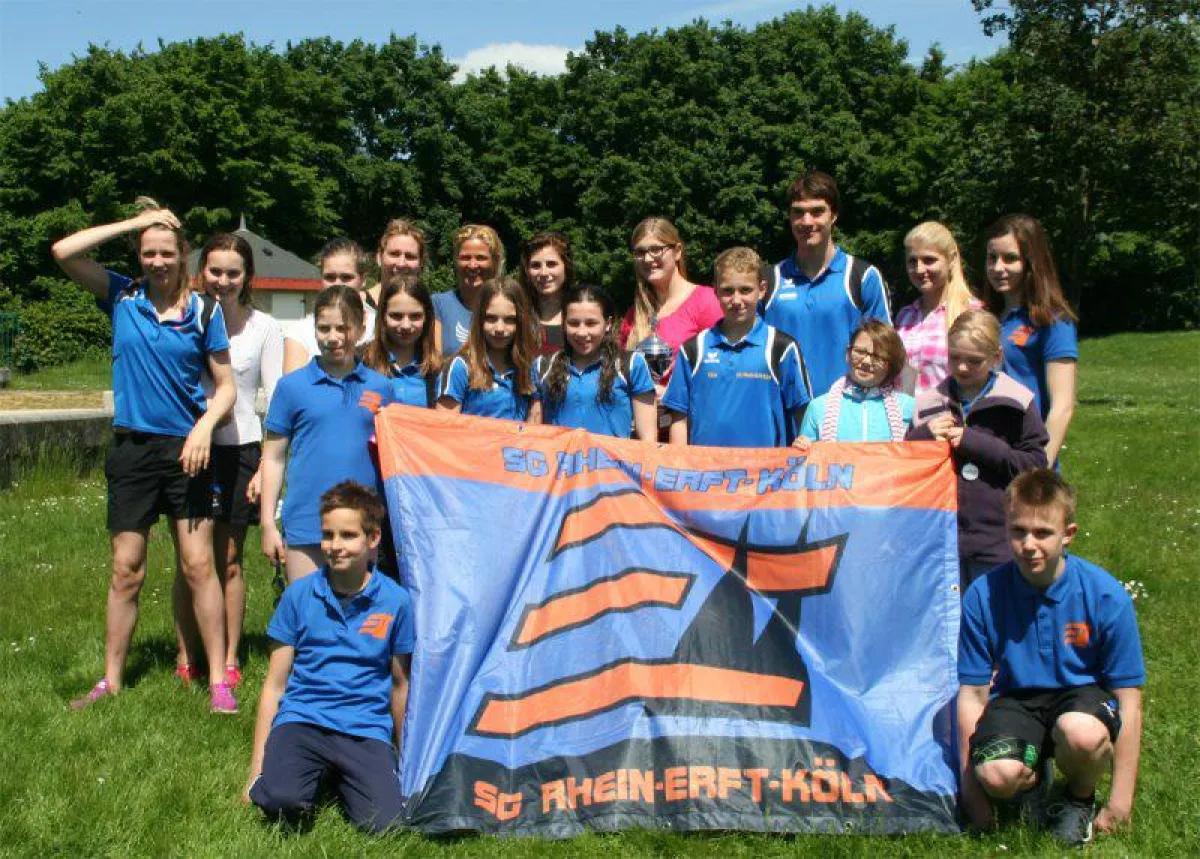 Die Mannschaft der SG Rhein-Erft-Köln bei den Kreismeisterschaften in Bergheim