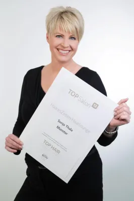 Bild: Lohn für gute Arbeit - HaaresZeiten-Haarlounge gehört zu den besten Friseursalons Deutschland
