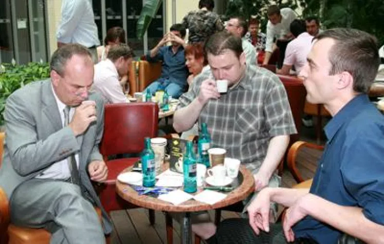 Kaffe-Samba im GenießerClub mit Moema Espresso Republic Bild: Kaffe-Samba im GenießerClub mit Moema Espresso Republic