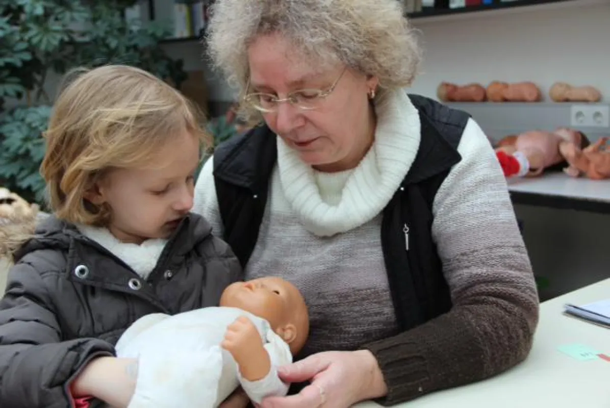 Puppen & Bärendoktorin Ute Geier