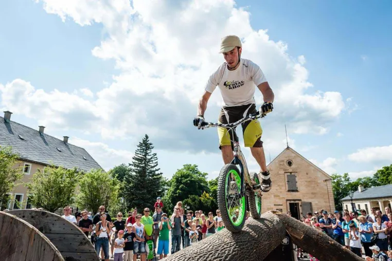 Bild: Festung Königstein: Aufbau für FESTUNG AKTIV! beginnt