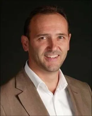 Bild: Vincent Screene BSc. FRICS neuer Geschäftsführer bei SKIM