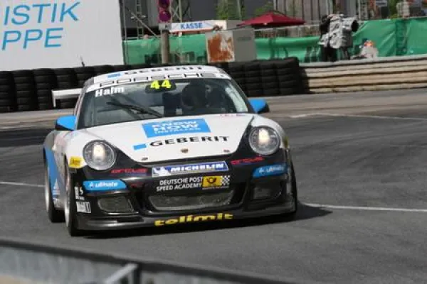 Bild: Steffi Halm mit guten Ergenissen im Porsche Carrera Cup