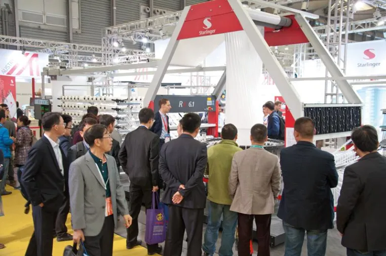 Chinaplas: Starlinger punktet mit intelligenter Produktion Bild: Chinaplas: Starlinger punktet mit intelligenter Produktion