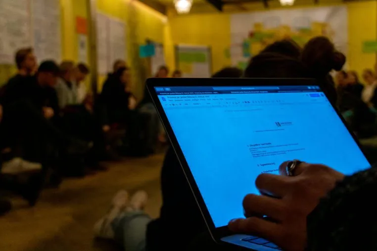 Bild: Bildung gestalten in Zeiten von Corona: “mehr als lernen” unterstützt Berliner Schulen mit digitalen Seminaren