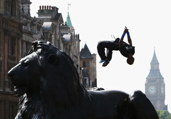 Bild: Barclaycard World Freerun Championships auf dem Trafalgar Square in London