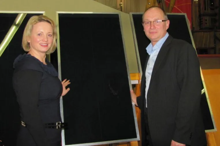 Vernetzung, Spenden und Solarthermie Bild: Vernetzung, Spenden und Solarthermie