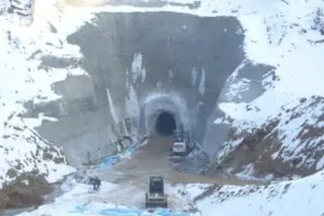 Bobcat schafft Licht am Ende des Tunnel Bild: Bobcat schafft Licht am Ende des Tunnel