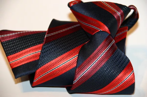 Bild: Neuartige Krawatte revoluzioniert den Mode-Markt