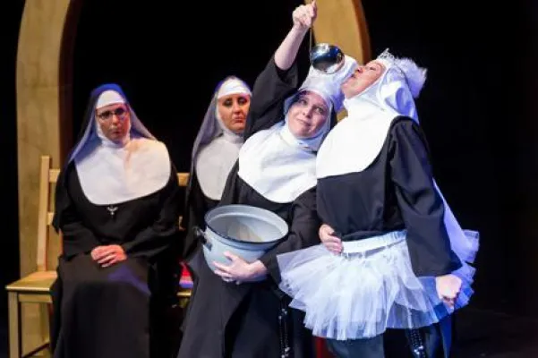 Non(n)sens Musical Dinner startet im ARCOTEL Castellani Salzburg Bild: Non(n)sens Musical Dinner startet im ARCOTEL Castellani Salzburg