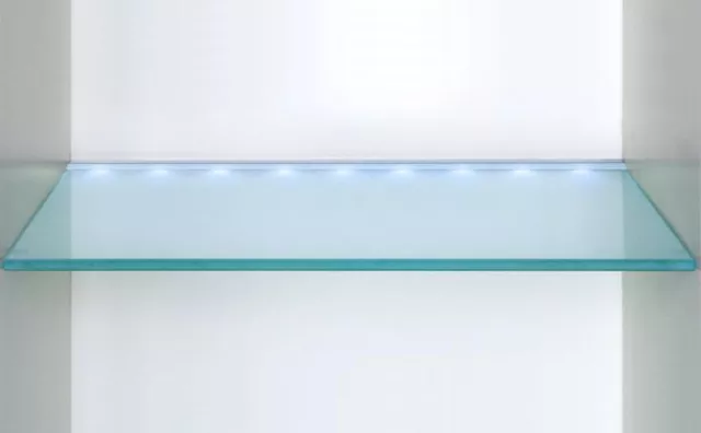 Bild: LED Lichtleiste bringt Glas zum Leuchten