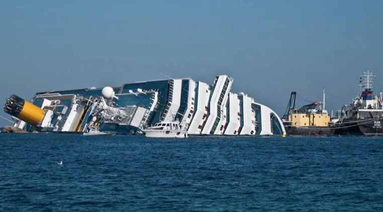 Bild: Neue VDMAreportage über die Verschrottung und das Recycling Recycling der Costa Concordia