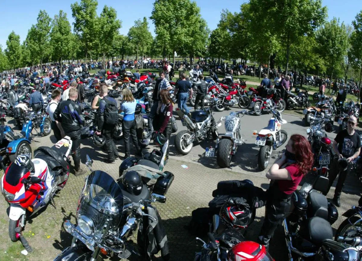 Tausende Bikes werden in diesem Jahr im Elbepark in Dresden erwartet.