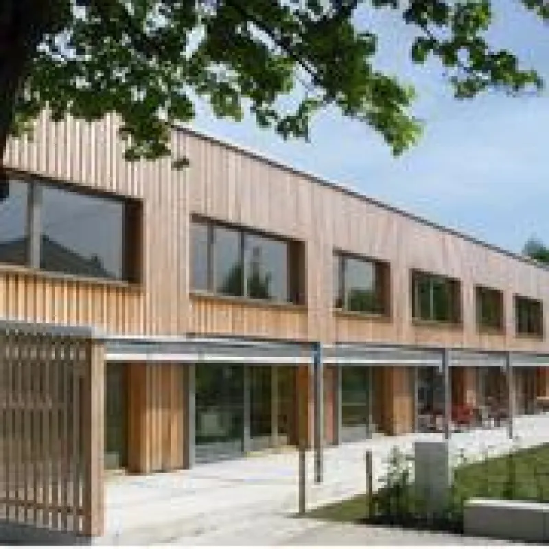 Bildunterschrift: Der Kinderhort Einstein wurde als erstes Gebäude von der Stadt Kempten im Passivhausstandard gebaut. Foto: eza!