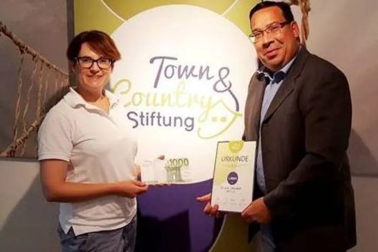 Bild: Town & Country Stiftung unterstützt den SG Eiche Darmstadt 1951 e.V. mit Spende in Höhe von 1.000 Euro