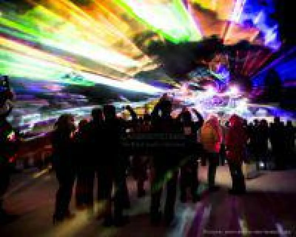 Lasershow mit Grafiken von LPS für den 20. Sterne-Cup der Köche in Ischgl