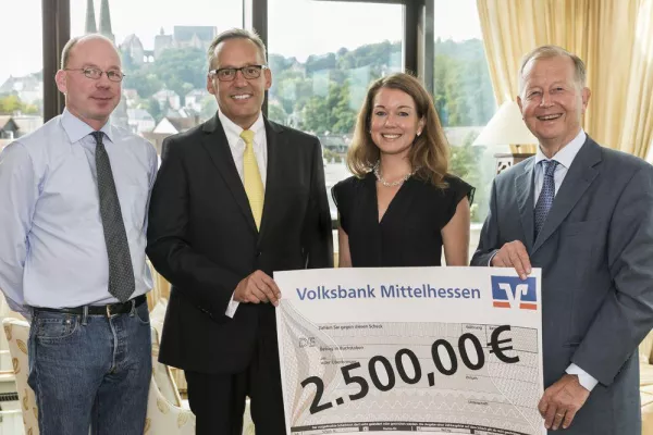 Bild: 2.500 Euro für Medizinförderung