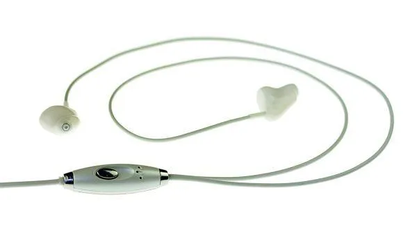 Bild: Individuelles InEar-Headset vom Hörgeräteakustiker für Musikgenuss und mobiles Telefonieren