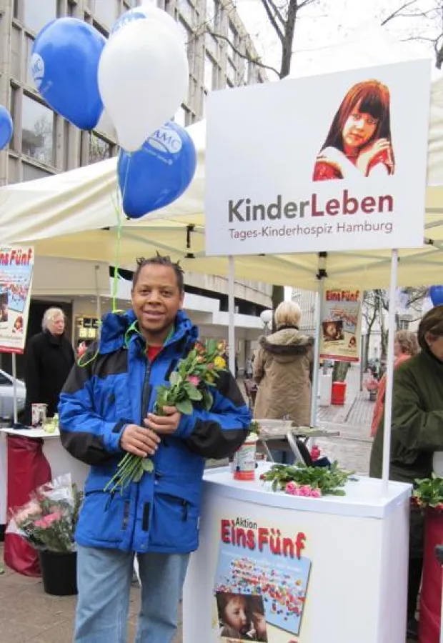 Ricky am KinderLeben-Informationsstand