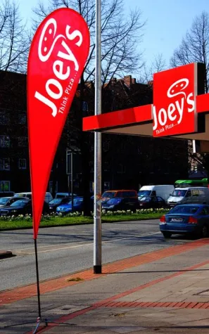 Bild: Doppelseitiger Druck für Flying Banner von Easydisplay