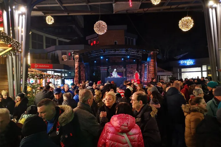 Bild: Wolfsburger Weihnachtsmarkt 2024 begeistert