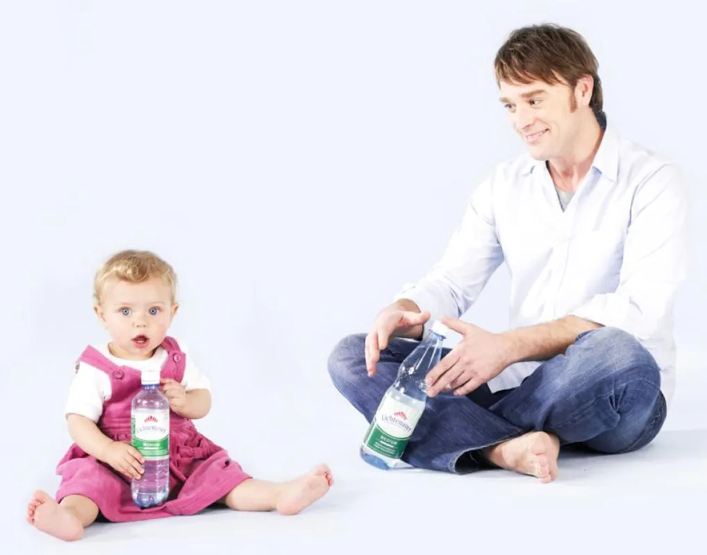 Lichtenauer Mineralwasser Spritzig ist für die Zubereitung von Säuglingsnahrung geeignet.
