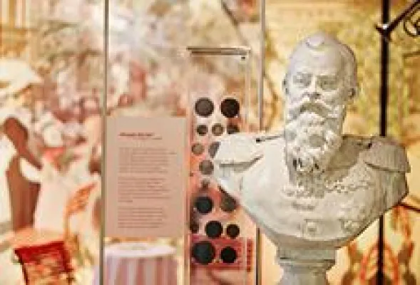 Bild: 10 Jahre Sammlung Café Luitpold