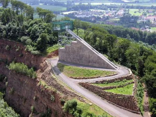 Bild: Norddeutschlands höchste Kletterwand