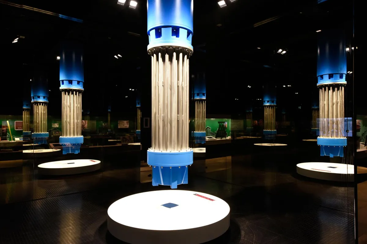 Pumpenkabinett, Dauerausstellung Deutsches Bergbau Museum, Bildnachweis: Pilkington Deutschland AG