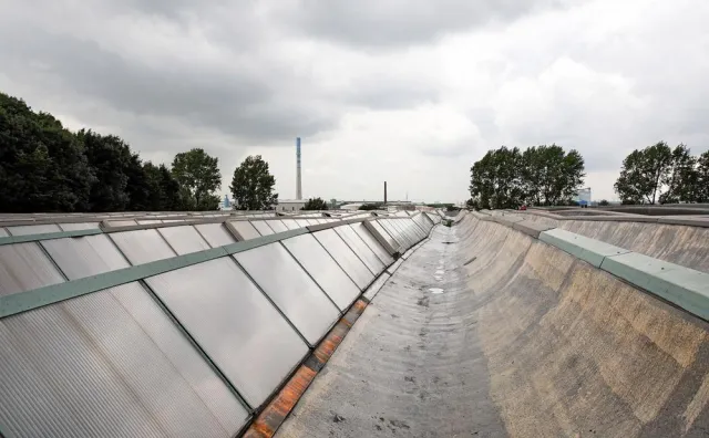 Saniertes Sheddach spart Energie: Triflex ProDetail dichtet Industriehalle dauerhaft ab Bild: Saniertes Sheddach spart Energie: Triflex ProDetail dichtet Industriehalle dauerhaft ab