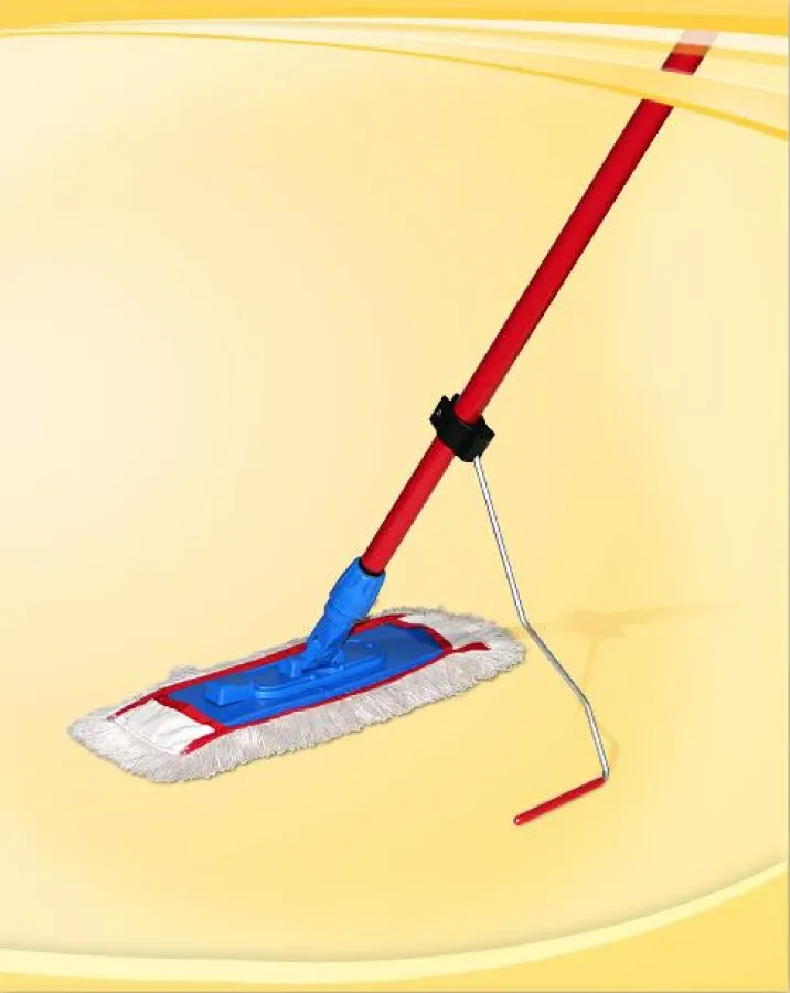 Der click Butler erleichtert das Arbeiten mit Besen und Schrubber.