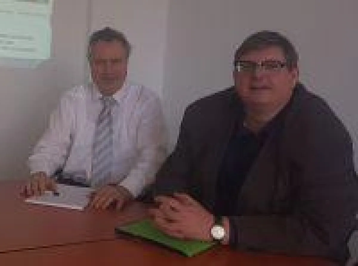 Foto: v.l.n.r.: Heinz Leymann (IfKom), Prof. Dr. Ralph Dreher (TVD)