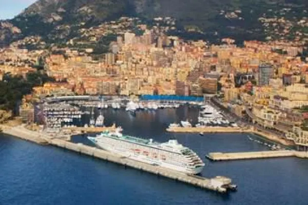 Bild: Mit der Luxuskreuzfahrtreederei Crystal Cruises die Formel 1 hautnah erleben