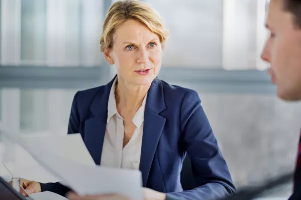 Beim Geld die Kontrolle behalten - FinaMetrica Berater helfen dabei Bild: Beim Geld die Kontrolle behalten - FinaMetrica Berater helfen dabei