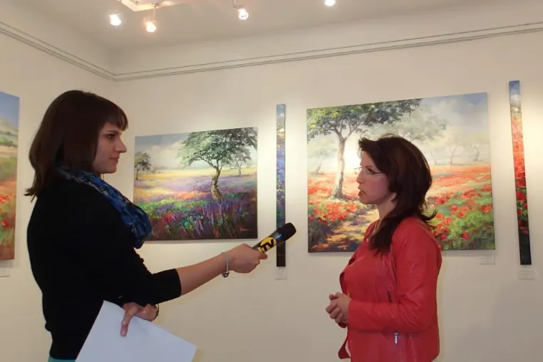 Bild: Österreicher widmen der Kunstmalerin Ute Herrmann aus Much eigenen Filmbeitrag.