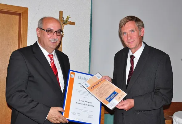 Bild: Ertinger Stuckateur- und Malerbetrieb Höninger GmbH erhält fünf Sterne