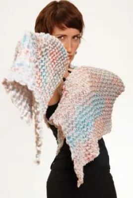 Bild: Virtuoses Strickdesign von Veronika Persché