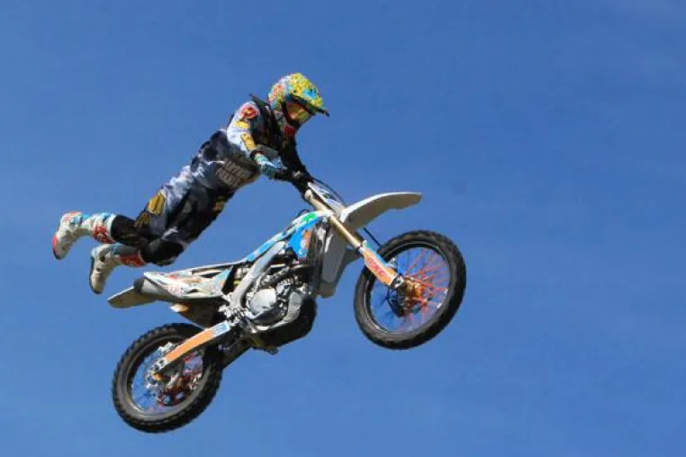 Bild: Freestyle-Biker und Stuntrider aus ganz Europa