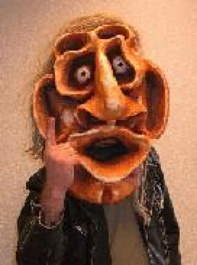 Maskenbau und -Theater beim KiT