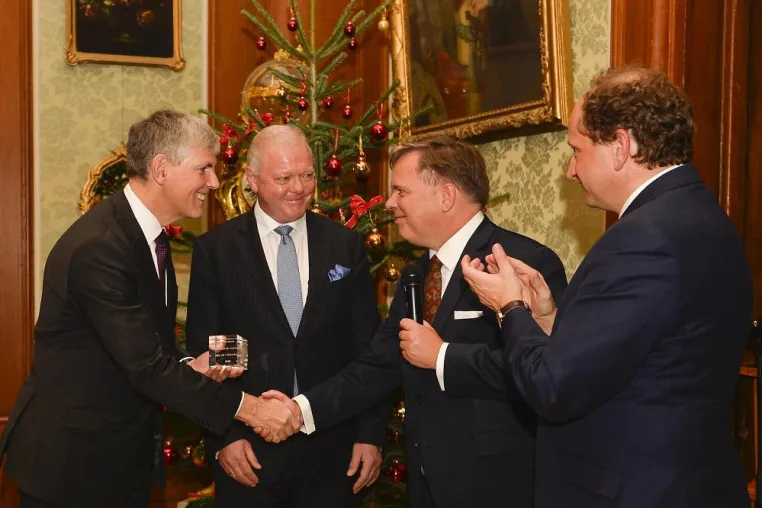 Liberaler Mittelstand Hessen verleiht Exzellenzpreis 2018 an Baron David de Rothschild Bild: Liberaler Mittelstand Hessen verleiht Exzellenzpreis 2018 an Baron David de Rothschild