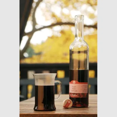 Neu zur Weihnachtszeit: Rosenblüten-Glühwein Bild: Neu zur Weihnachtszeit: Rosenblüten-Glühwein