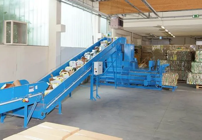 Bild: Umweltbewusste Wertstoffrückgewinnung bei Ideal-Pack