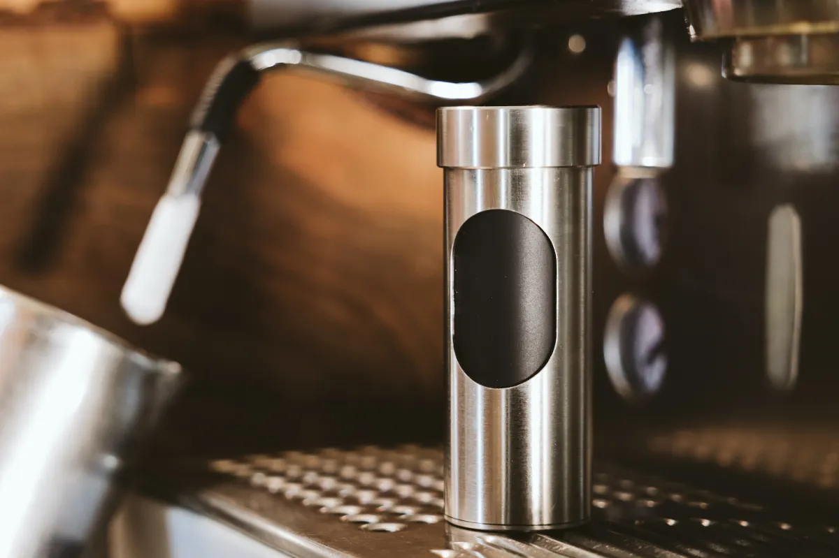 Ersetzt den Lappen auf der Espressomaschine - Der kaami. Lanco (© kaami.de)