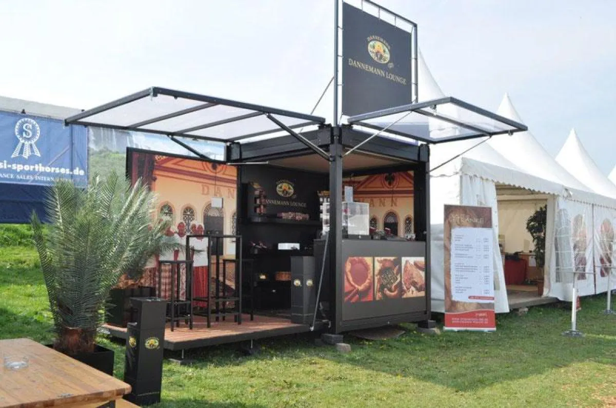 OUTDOOR LOUNGE von DANNEMANN (Foto: mo systeme, frei zur Veröffentlichung bei Namensnennung)