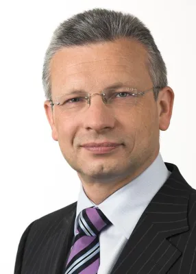 Bild: Generationswechsel in Unternehmen: Die "UnternehmensBörse" bietet individuelle Intensiv-Betreuung