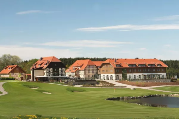 Spa und GolfResort Weimarer Land feiert einjähriges Bestehen Bild: Spa und GolfResort Weimarer Land feiert einjähriges Bestehen