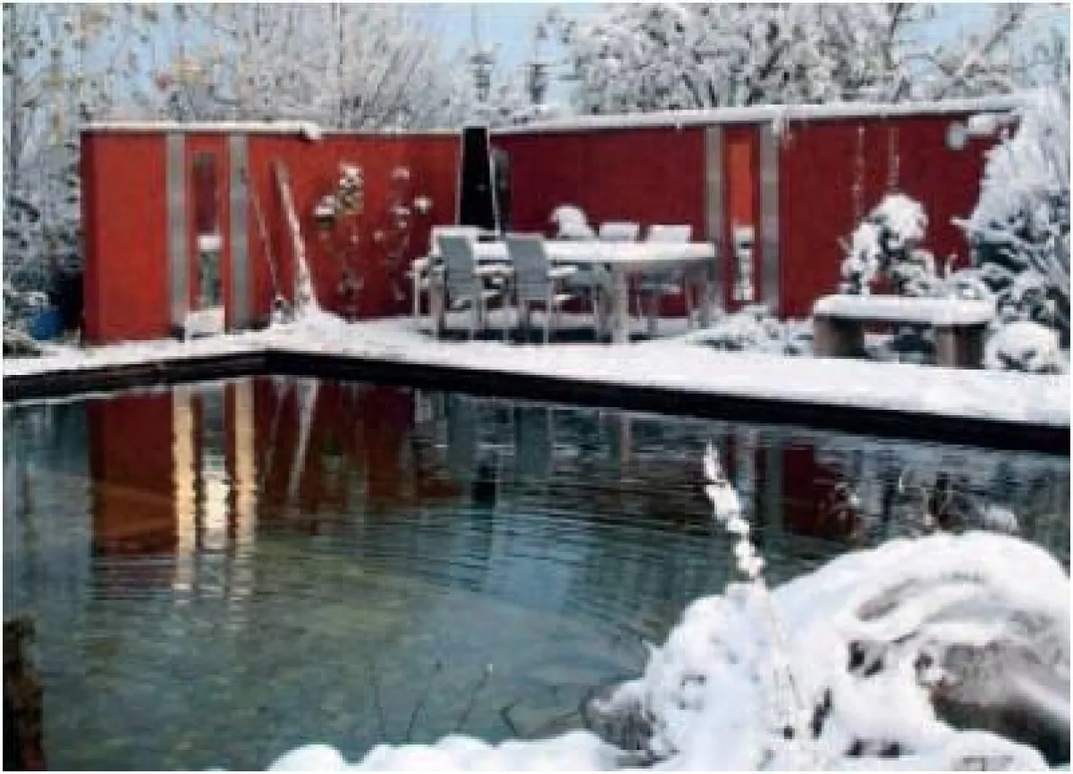Ein Schwimmteich im Winter - jetzt unter www.seidenspinner.de