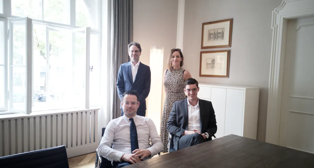 RA Jan Singbartl, Doreen Hlavacek, RA Julian Ackermann, Ass. Jur. Michael Jahn (© Thümmel Schütze)