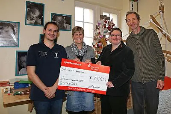 Bild: STARFACE Weihnachtsspende 2017 geht an RolliKids e.V.