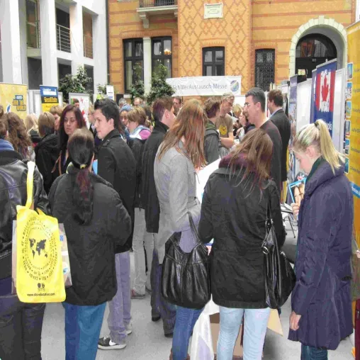 Bild: Erste SchülerAustausch-Messe im Ruhrgebiet – Wege ins Ausland für junge Menschen: Informationen und Stipendien